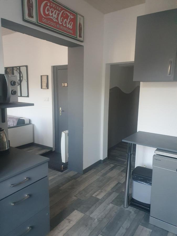 Bienvenue Chez Les Ch'Oups Le Loft 50 M2 Apartment La Bourboule Ngoại thất bức ảnh